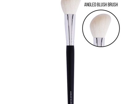 St London Angled Blush Brush St14 on Sale